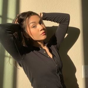 Meet your Posher, Serena